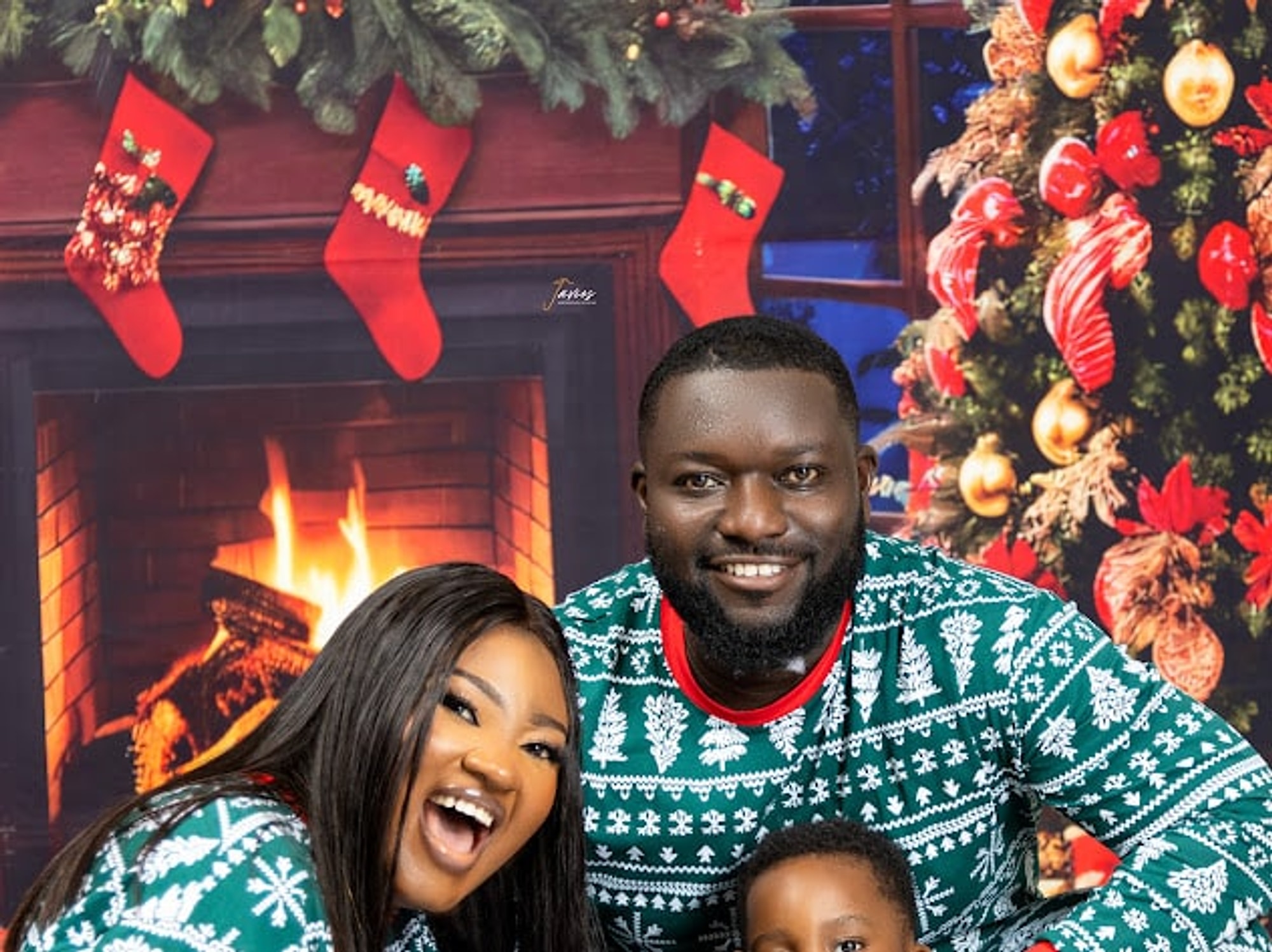 christmas photography by Javies Photography Studio