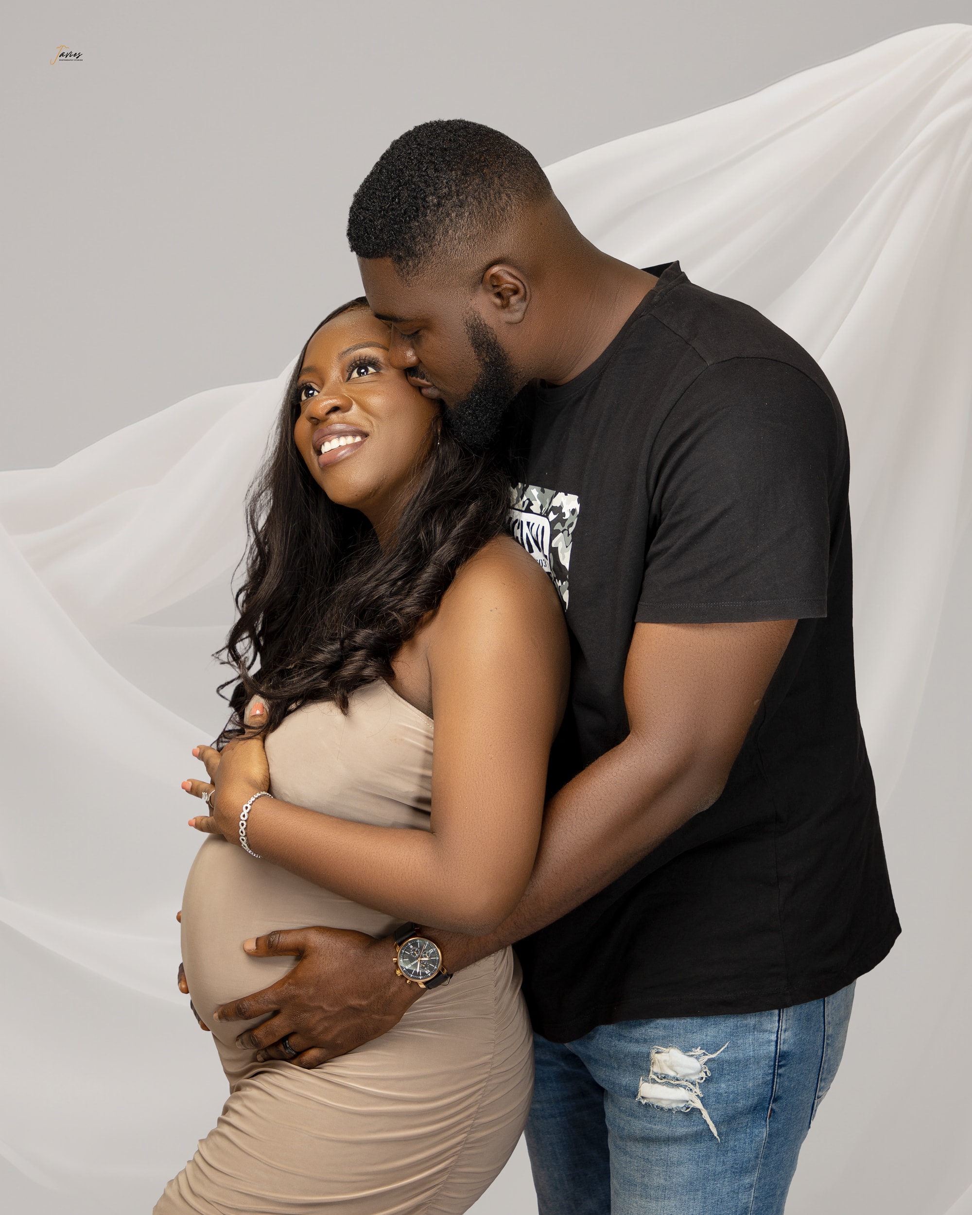 maternity photography by Javies Photography Studio