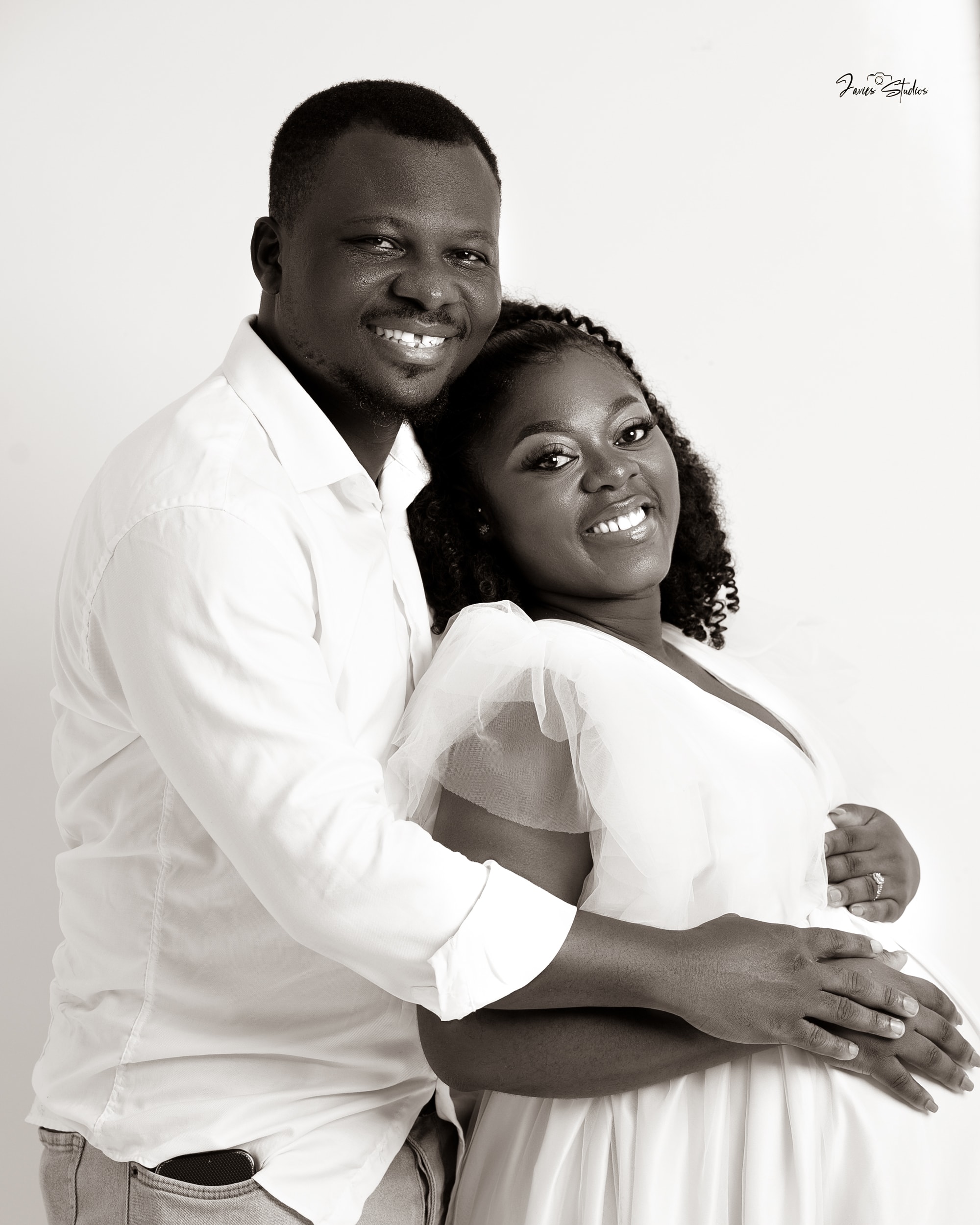 maternity photography by Javies Photography Studio